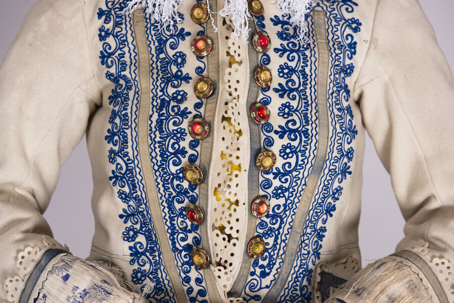 Ženský sviatočný odev z Krakovian 003-06
