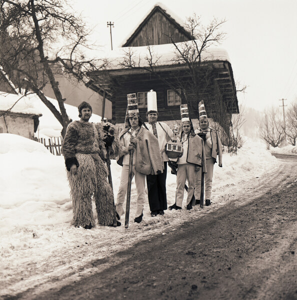 Chodenie s betlehemom v Kokave nad Rimavicou 001-04