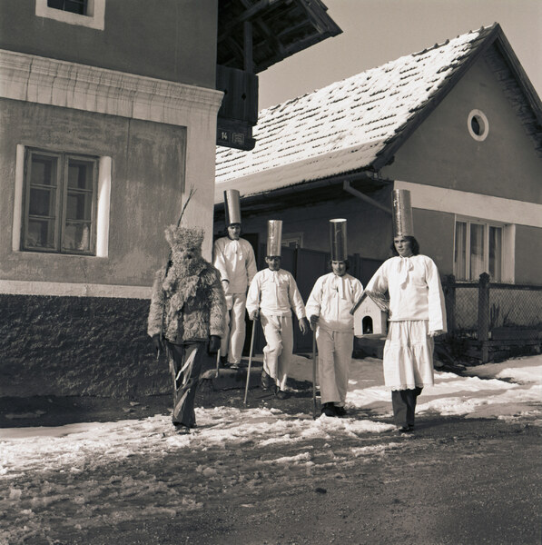 Chodenie s betlehemom v Hornej Súči 001-06