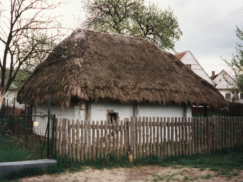 Obytný dom v Borskom Petri 001-02
