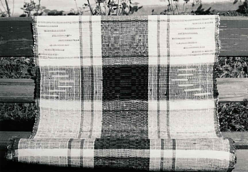 Tkaný koberec z Jakubovian 002-01