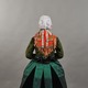 Ženský sviatočný odev z Mokrého Hája 001-02