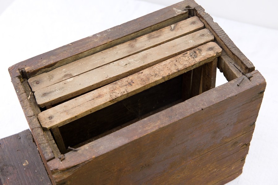 Drevený úľ 001-03