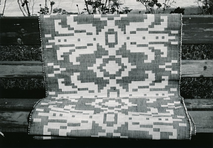 Tkaný koberec z Liptovskej Kokavy 010-01