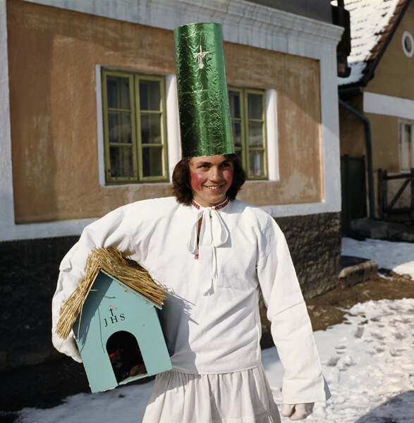 Chodenie s betlehemom v Hornej Súči 001-04